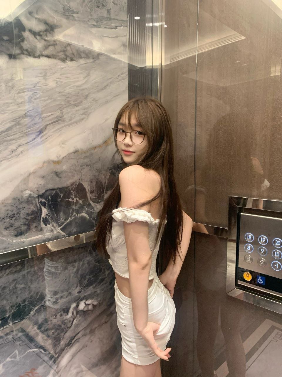 海南包养良家 海南包养良家